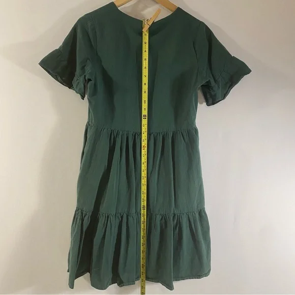 Nursing Queen Green Dress with Pockets and Bell Sleeves - Picture 10 of 10